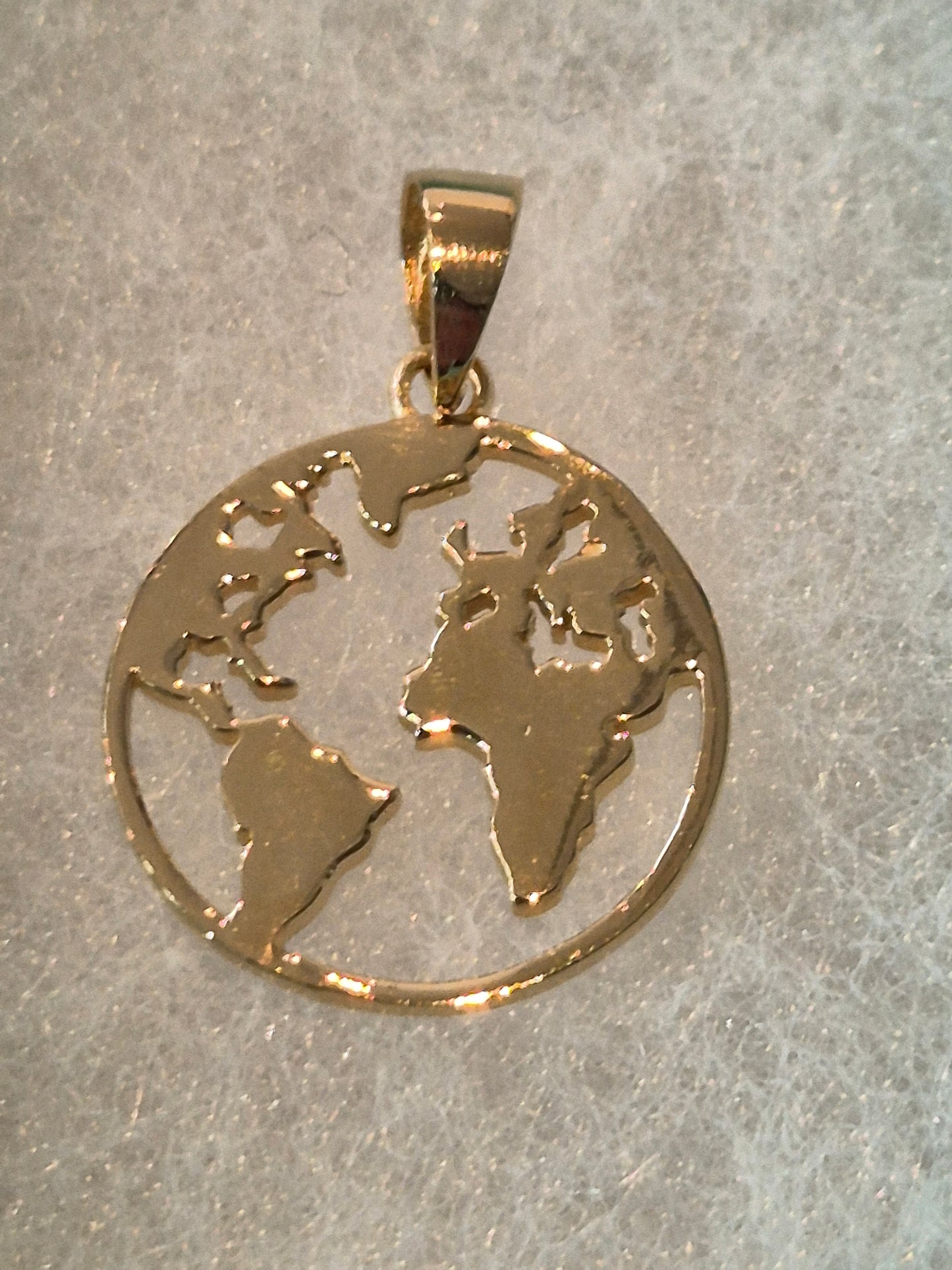 World pendant