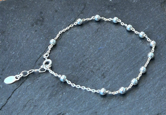 Ball charm bracelet