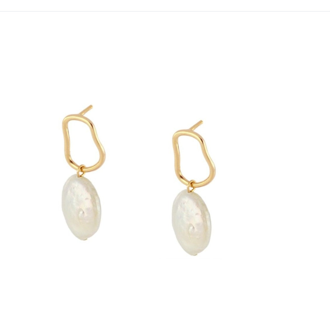 Natural pearl earrring